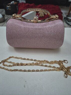 Ladies clutch bag in pink glitter size 7 x 4
